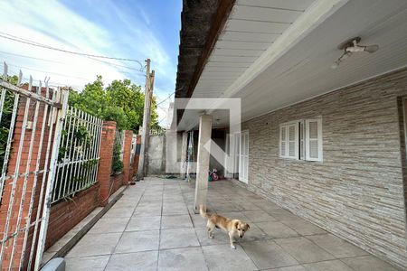 Casa à venda com 140m², 4 quartos e 2 vagasFachada