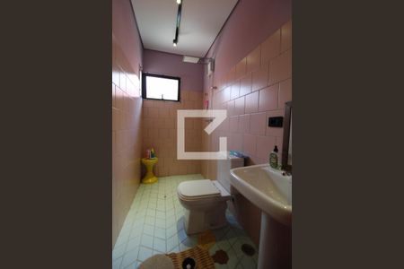 Casa à venda com 188m², 3 quartos e sem vagaBanheiro da Suíte 2