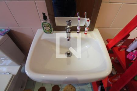 Casa à venda com 188m², 3 quartos e sem vagaBanheiro da Suíte 2