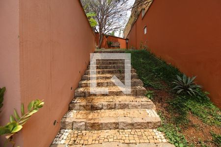 Casa à venda com 188m², 3 quartos e sem vagaCorredor externo