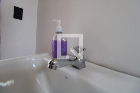 Casa à venda com 188m², 3 quartos e sem vagaBanheiro externo