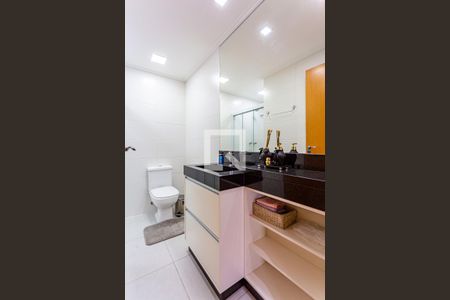 Apartamento à venda com 98m², 3 quartos e 2 vagasBanheiro