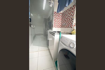 Apartamento à venda com 70m², 3 quartos e 1 vagaÁrea de Serviço