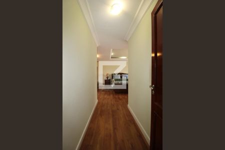 Casa à venda com 411m², 4 quartos e 5 vagasQuarto 4 (suíte master)