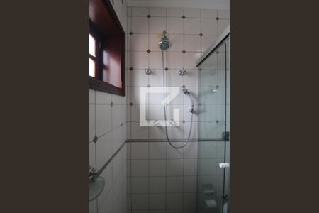 Casa à venda com 411m², 4 quartos e 5 vagasBanheiro da Suíte 3