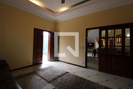 Casa à venda com 411m², 4 quartos e 5 vagasSala de TV