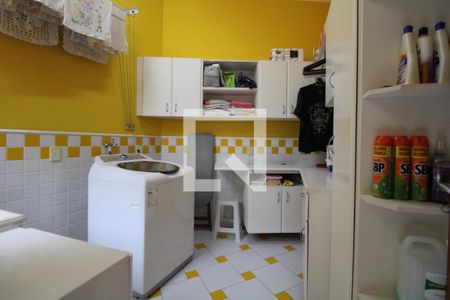 Casa à venda com 411m², 4 quartos e 5 vagasÁrea de Serviço