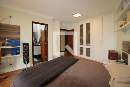 Casa à venda com 411m², 4 quartos e 5 vagasQuarto 1 (suíte)