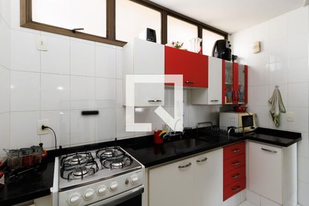 Apartamento à venda com 104m², 2 quartos e 1 vaga Apartamento à venda com 104m², 2 quartos e 1 vagaCozinha