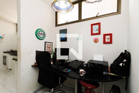 Apartamento à venda com 104m², 2 quartos e 1 vaga Apartamento à venda com 104m², 2 quartos e 1 vagaEscritório