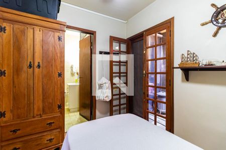 Casa à venda com 225m², 3 quartos e 3 vagas Casa à venda com 225m², 3 quartos e 3 vagasQuarto 2 - Suíte 1