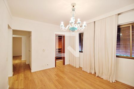 Apartamento à venda com 458m², 4 quartos e 3 vagas Apartamento à venda com 458m², 4 quartos e 3 vagasSuíte 1