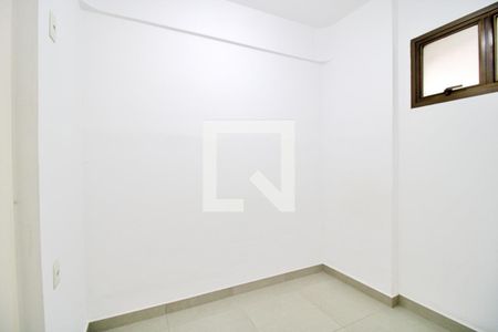 Apartamento à venda com 458m², 4 quartos e 3 vagas Apartamento à venda com 458m², 4 quartos e 3 vagasQuarto 2 de Serviço