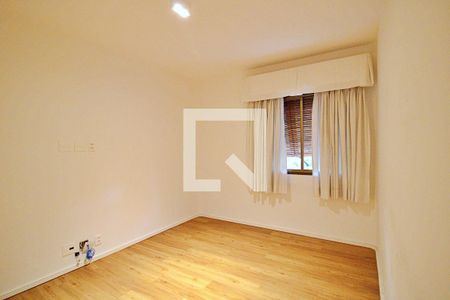 Apartamento à venda com 458m², 4 quartos e 3 vagas Apartamento à venda com 458m², 4 quartos e 3 vagasSuíte 3