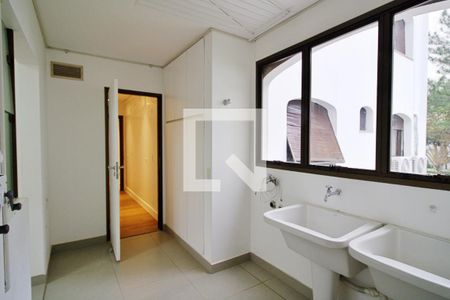 Apartamento à venda com 458m², 4 quartos e 3 vagas Apartamento à venda com 458m², 4 quartos e 3 vagasÁrea de Serviço