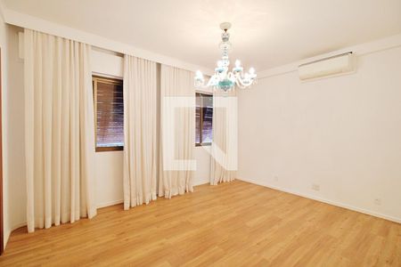 Apartamento à venda com 458m², 4 quartos e 3 vagas Apartamento à venda com 458m², 4 quartos e 3 vagasSuíte 1