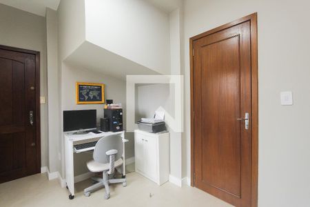 Casa à venda com 294m², 4 quartos e 2 vagasQuarto 1