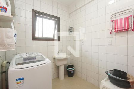 Casa à venda com 294m², 4 quartos e 2 vagasArea de serviço