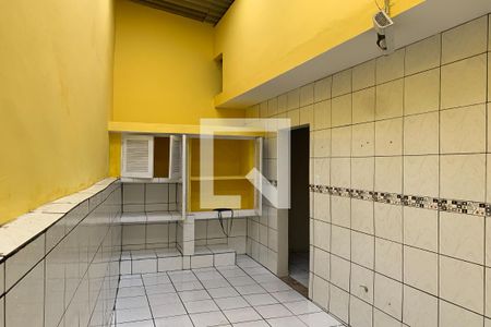 Casa à venda com 50m², 2 quartos e sem vaga Casa à venda com 50m², 2 quartos e sem vagaCozinha e Área de Serviço