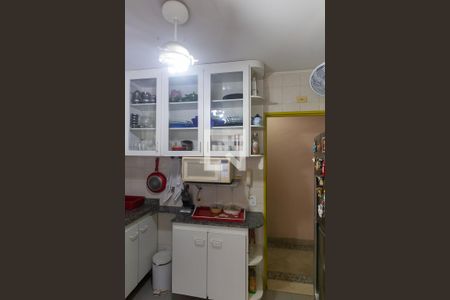 Apartamento à venda com 150m², 2 quartos e 2 vagas Apartamento à venda com 150m², 2 quartos e 2 vagasCozinha