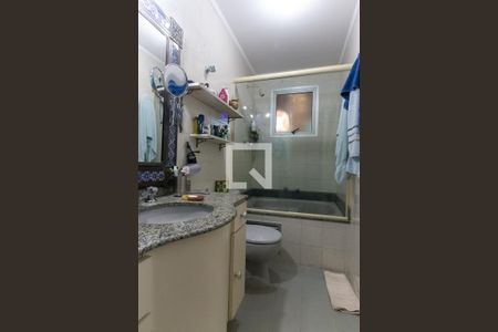 Apartamento à venda com 150m², 2 quartos e 2 vagas Apartamento à venda com 150m², 2 quartos e 2 vagasBanheiro da Suíte