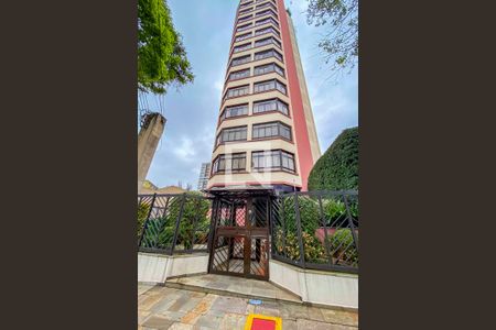 Apartamento para alugar com 195m², 4 quartos e 3 vagas Apartamento para alugar com 195m², 4 quartos e 3 vagasFachada e portaria