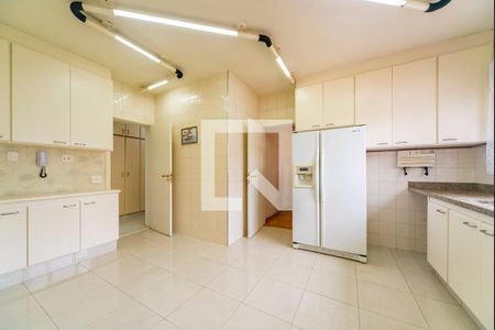 Apartamento para alugar com 195m², 4 quartos e 3 vagas Apartamento para alugar com 195m², 4 quartos e 3 vagasCozinha