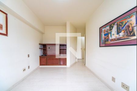 Apartamento para alugar com 195m², 4 quartos e 3 vagas Apartamento para alugar com 195m², 4 quartos e 3 vagasQuarto 4