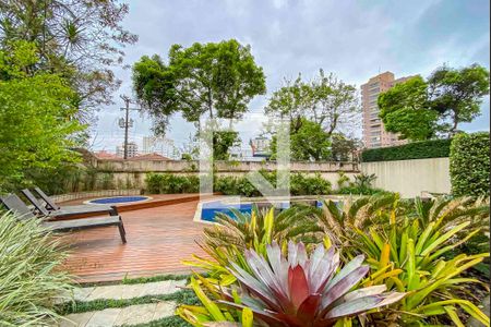 Apartamento para alugar com 195m², 4 quartos e 3 vagas Apartamento para alugar com 195m², 4 quartos e 3 vagasÁrea comum - Piscina