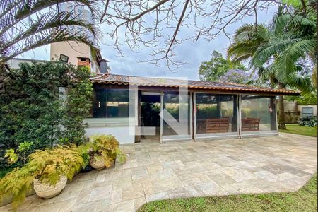 Apartamento para alugar com 195m², 4 quartos e 3 vagas Apartamento para alugar com 195m², 4 quartos e 3 vagasÁrea comum - Churrasqueira