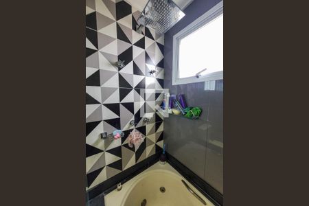 Apartamento à venda com 68m², 2 quartos e 1 vaga Apartamento à venda com 68m², 2 quartos e 1 vagaBanheiro