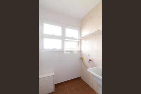 Apartamento à venda com 64m², 2 quartos e 1 vaga Apartamento à venda com 64m², 2 quartos e 1 vagaCozinha e Área de Serviço