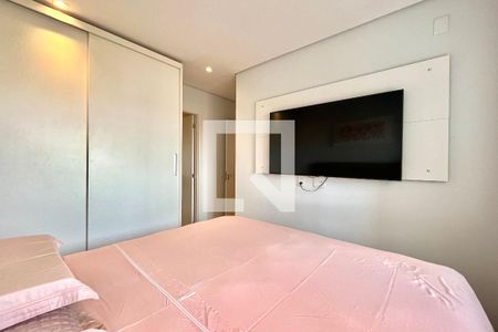 Suite de apartamento à venda com 2 quartos, 65m² em Jardim Prudência, São Paulo
