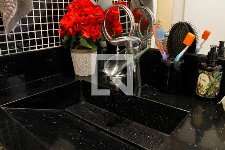 Apartamento à venda com 125m², 3 quartos e 6 vagasBanheiro da Suíte 2