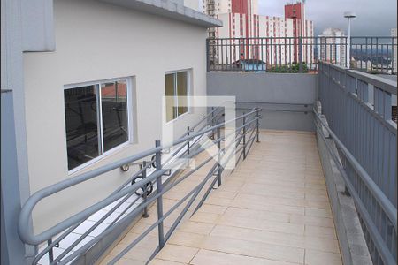 Apartamento à venda com 66m², 2 quartos e 2 vagas Apartamento à venda com 66m², 2 quartos e 2 vagasÁrea comum - Piscina
