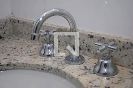 Apartamento à venda com 66m², 2 quartos e 2 vagas Apartamento à venda com 66m², 2 quartos e 2 vagasBanheiro 2