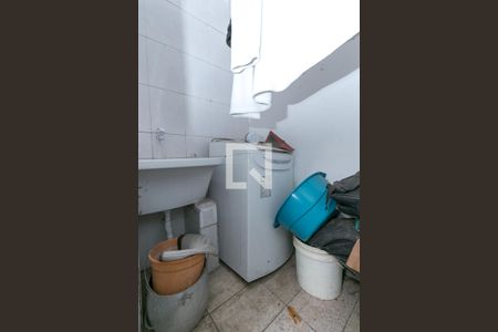 Casa à venda com 200m², 3 quartos e 4 vagas Casa à venda com 200m², 3 quartos e 4 vagasLavanderia