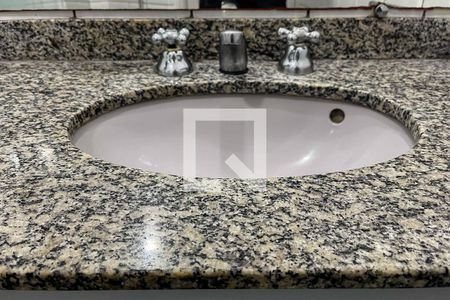 Apartamento à venda com 85m², 3 quartos e 2 vagas Apartamento à venda com 85m², 3 quartos e 2 vagasBanheiro