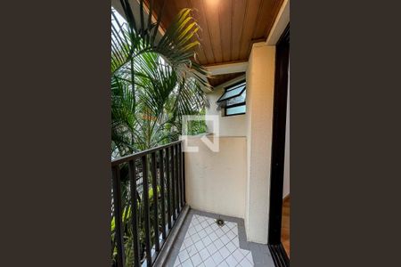 Apartamento à venda com 85m², 3 quartos e 2 vagas Apartamento à venda com 85m², 3 quartos e 2 vagasVaranda