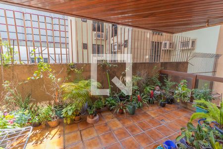 Apartamento à venda com 200m², 3 quartos e 2 vagasÁrea externa