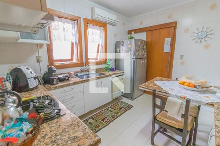 Apartamento à venda com 200m², 3 quartos e 2 vagasCozinha