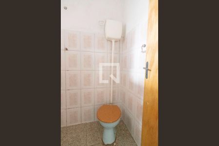 Banheiro de casa para alugar com 1 quarto, 80m² em Jardim Santa Maria, São Paulo