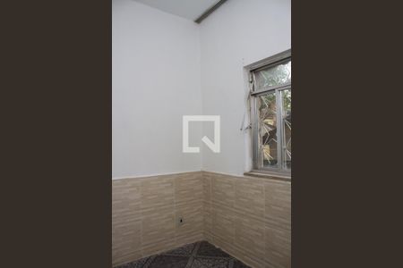 Quarto  de casa para alugar com 1 quarto, 45m² em Engenheiro Leal, Rio de Janeiro