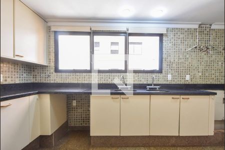 Apartamento para alugar com 314m², 3 quartos e 4 vagasCopa / Cozinha