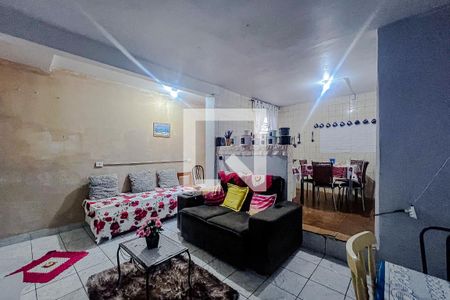 Casa à venda com 180m², 4 quartos e 2 vagasSala (Casa 2)