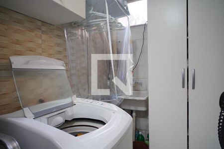 Cozinha e Área de Serviço de casa de condomínio à venda com 3 quartos, 86m² em Jardim Itu, Porto Alegre