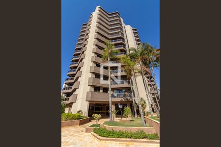 Apartamento para alugar com 200m², 5 quartos e 4 vagas Apartamento para alugar com 200m², 5 quartos e 4 vagasÁrea comum