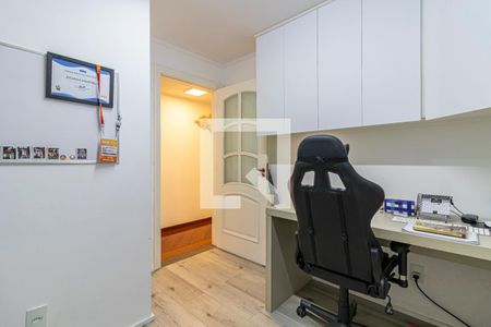 Apartamento para alugar com 200m², 5 quartos e 4 vagas Apartamento para alugar com 200m², 5 quartos e 4 vagasQuarto 3 / Escritório