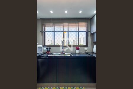 Apartamento para alugar com 200m², 5 quartos e 4 vagas Apartamento para alugar com 200m², 5 quartos e 4 vagasCozinha