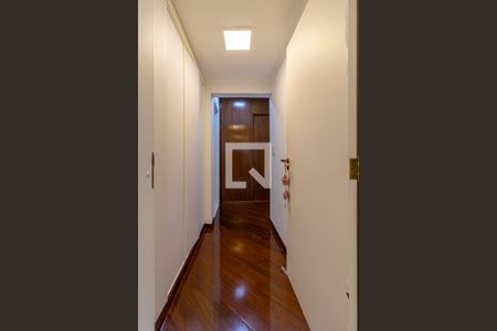 Apartamento para alugar com 200m², 5 quartos e 4 vagas Apartamento para alugar com 200m², 5 quartos e 4 vagasSuite 2